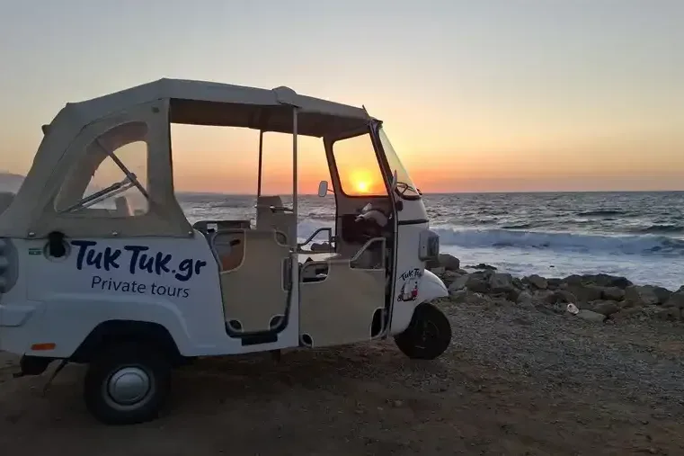 Tuk tuk kreta sunset 59