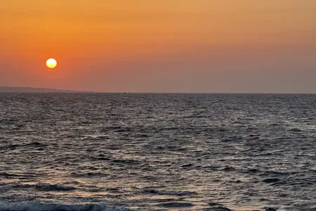 Tuk Tuk Kreta - Sunset view over the sea